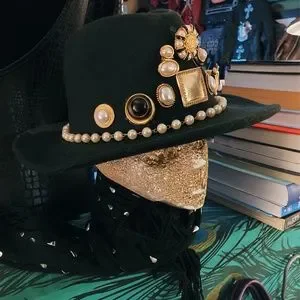FarrahNayka Designs | Accessories | Custom Black Gold Pearls  display picture 3